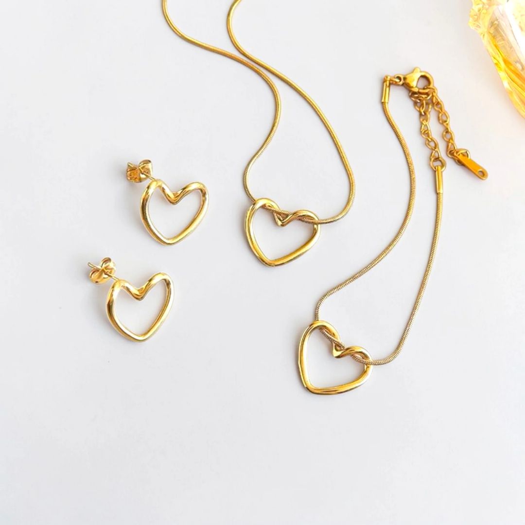 Hollow Heart Necklace Combo Set ๐คโจ