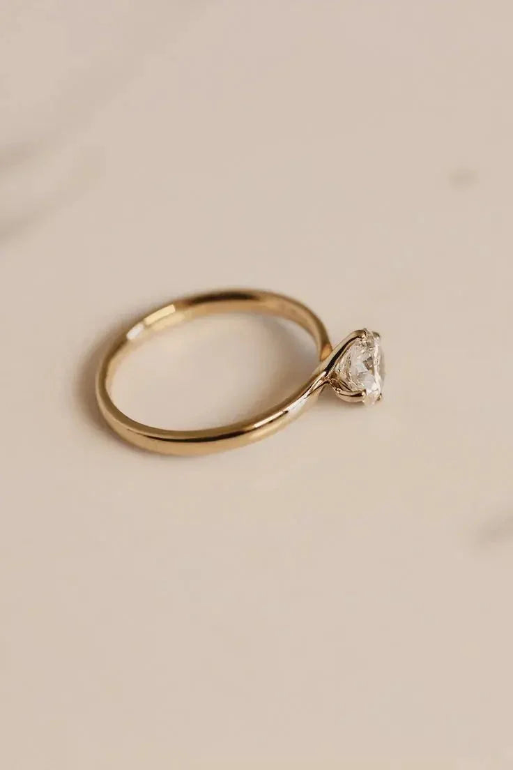 Golden Solitaire Ring 💍✨