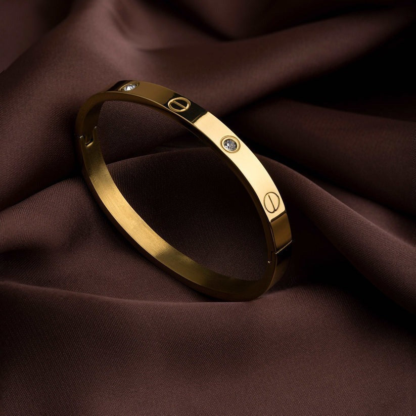 Luxury Style Cuff Bracelet ✨