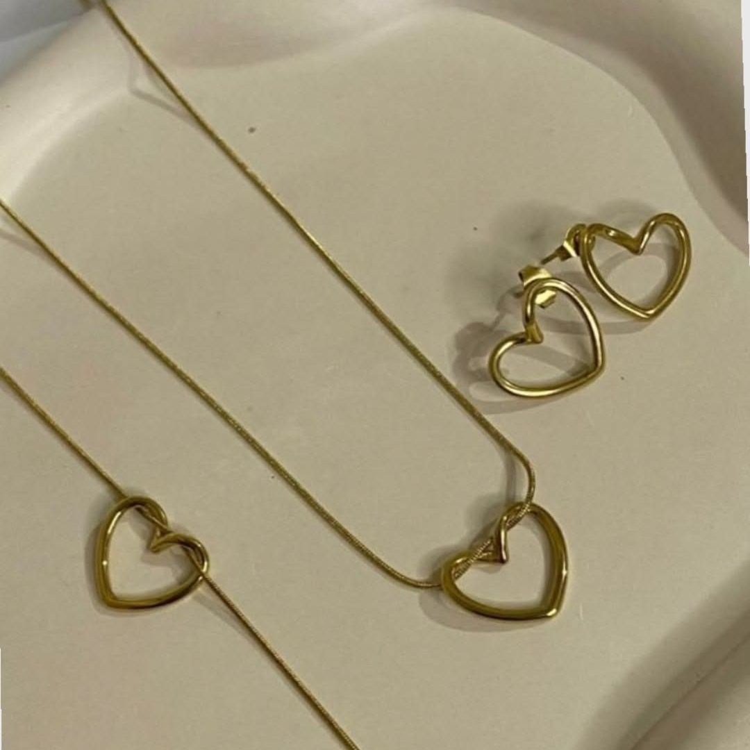 Hollow Heart Necklace Combo Set 🤍✨